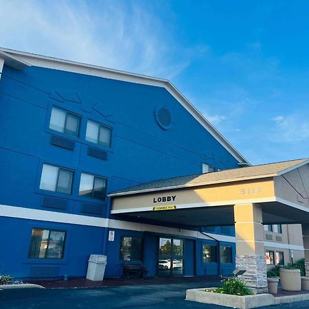 Americinn By Wyndham Glendale Milwaukee Whitefish Bay Экстерьер фото