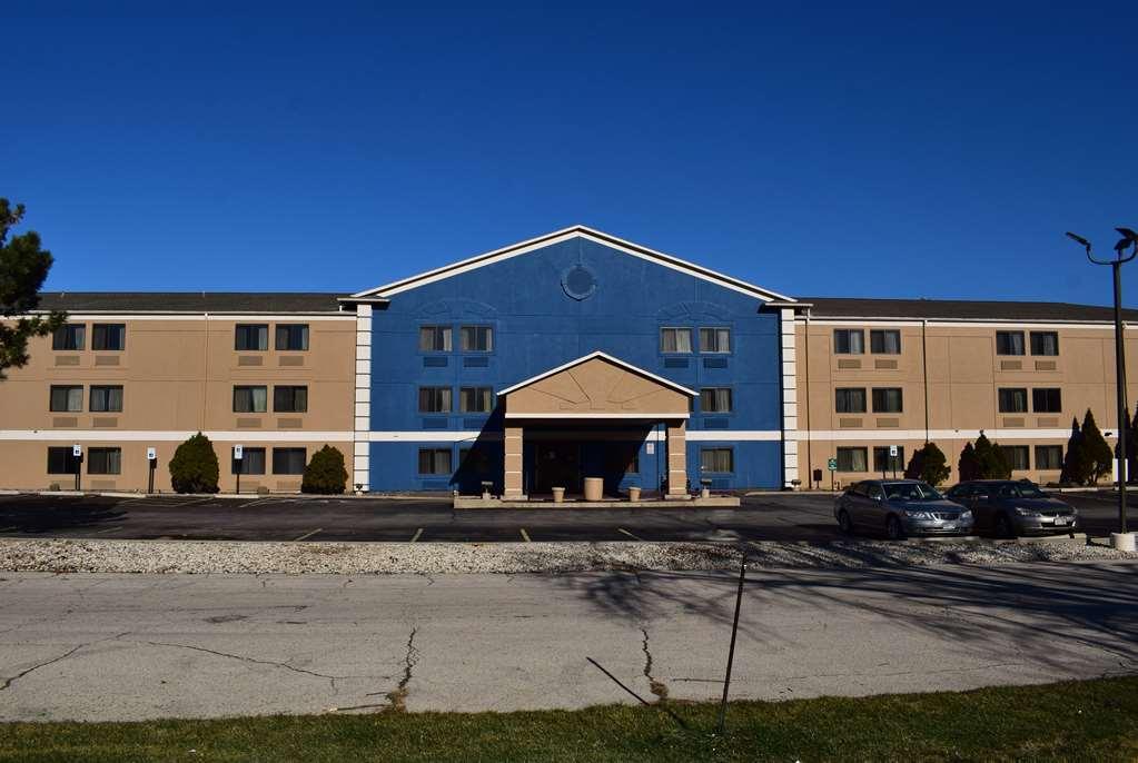 Americinn By Wyndham Glendale Milwaukee Whitefish Bay Экстерьер фото