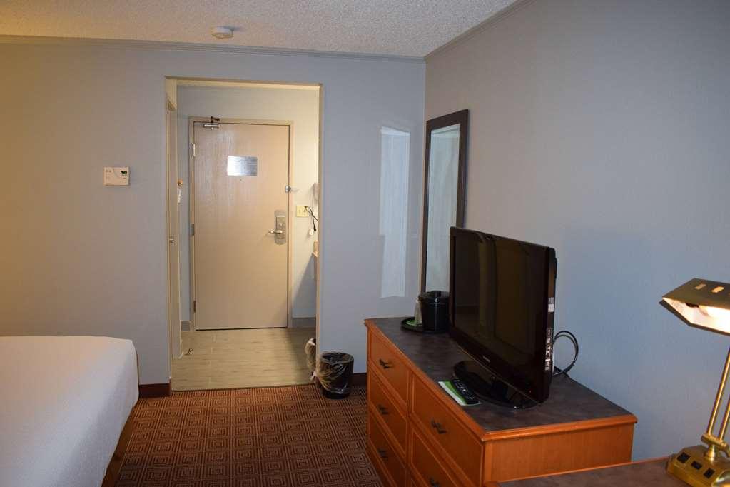 Americinn By Wyndham Glendale Milwaukee Whitefish Bay Удобства фото