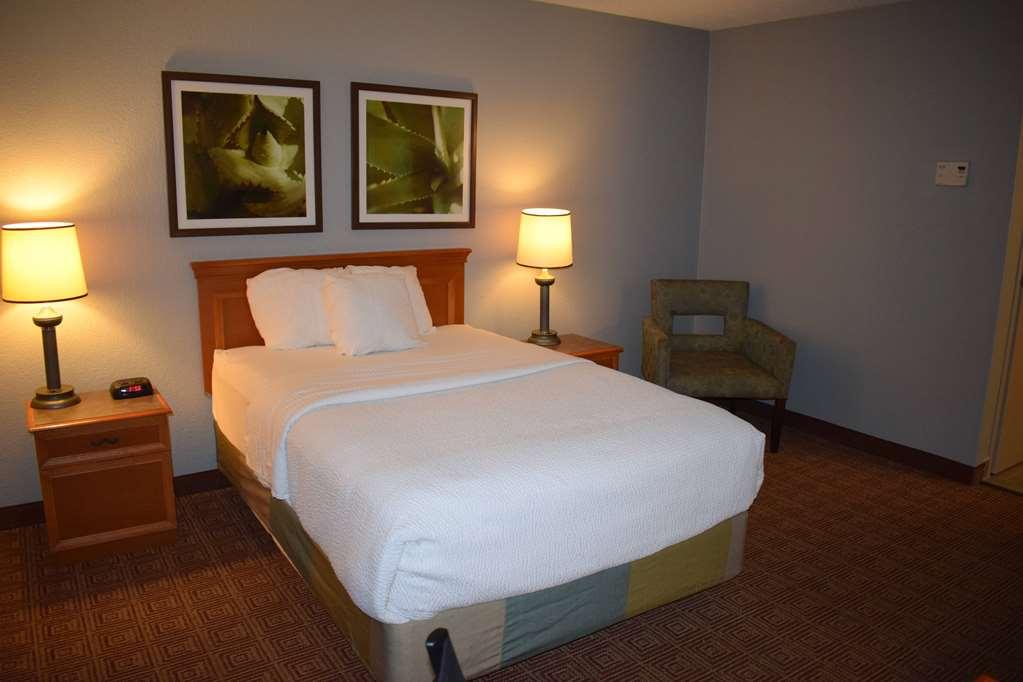Americinn By Wyndham Glendale Milwaukee Whitefish Bay Удобства фото