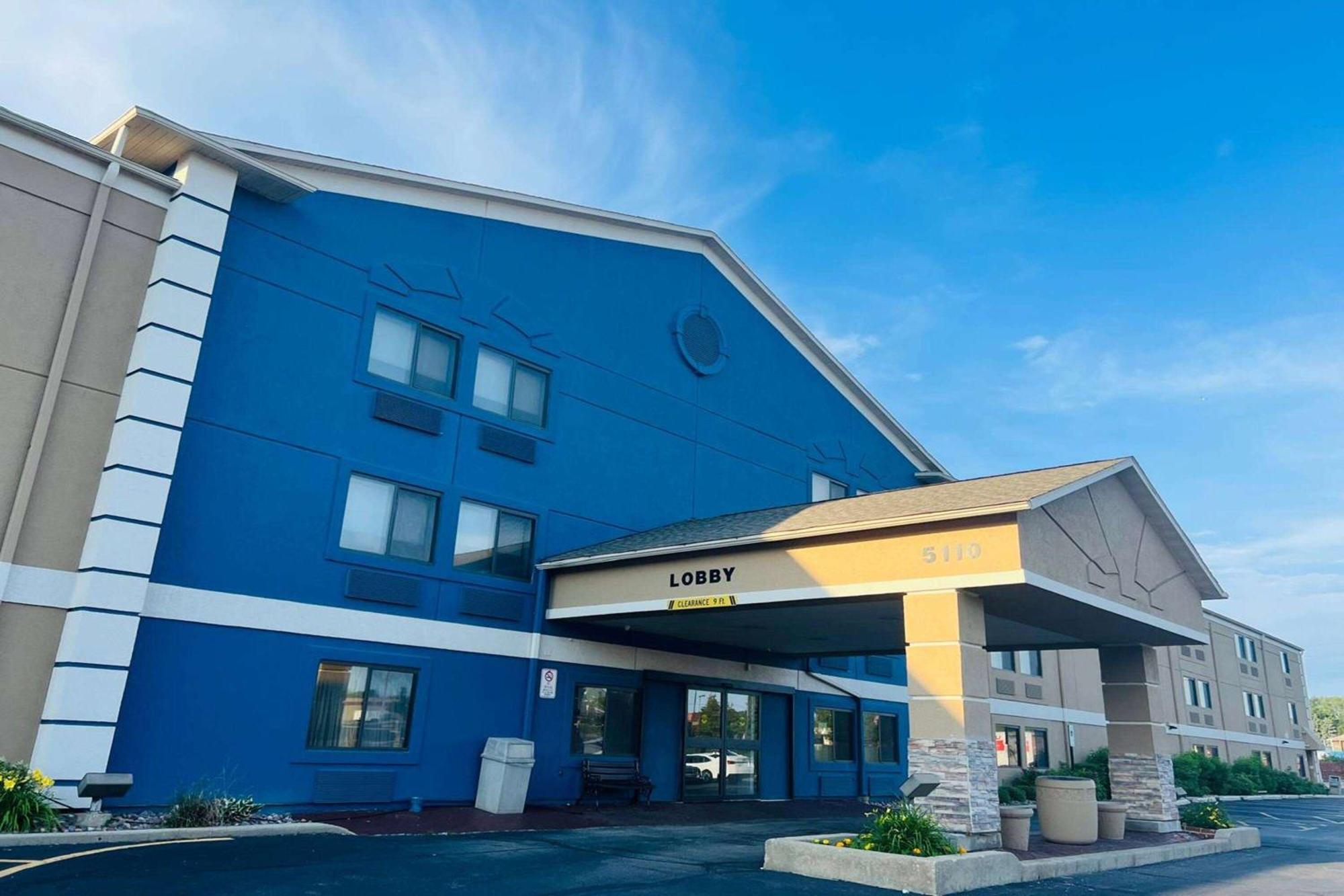 Americinn By Wyndham Glendale Milwaukee Whitefish Bay Экстерьер фото