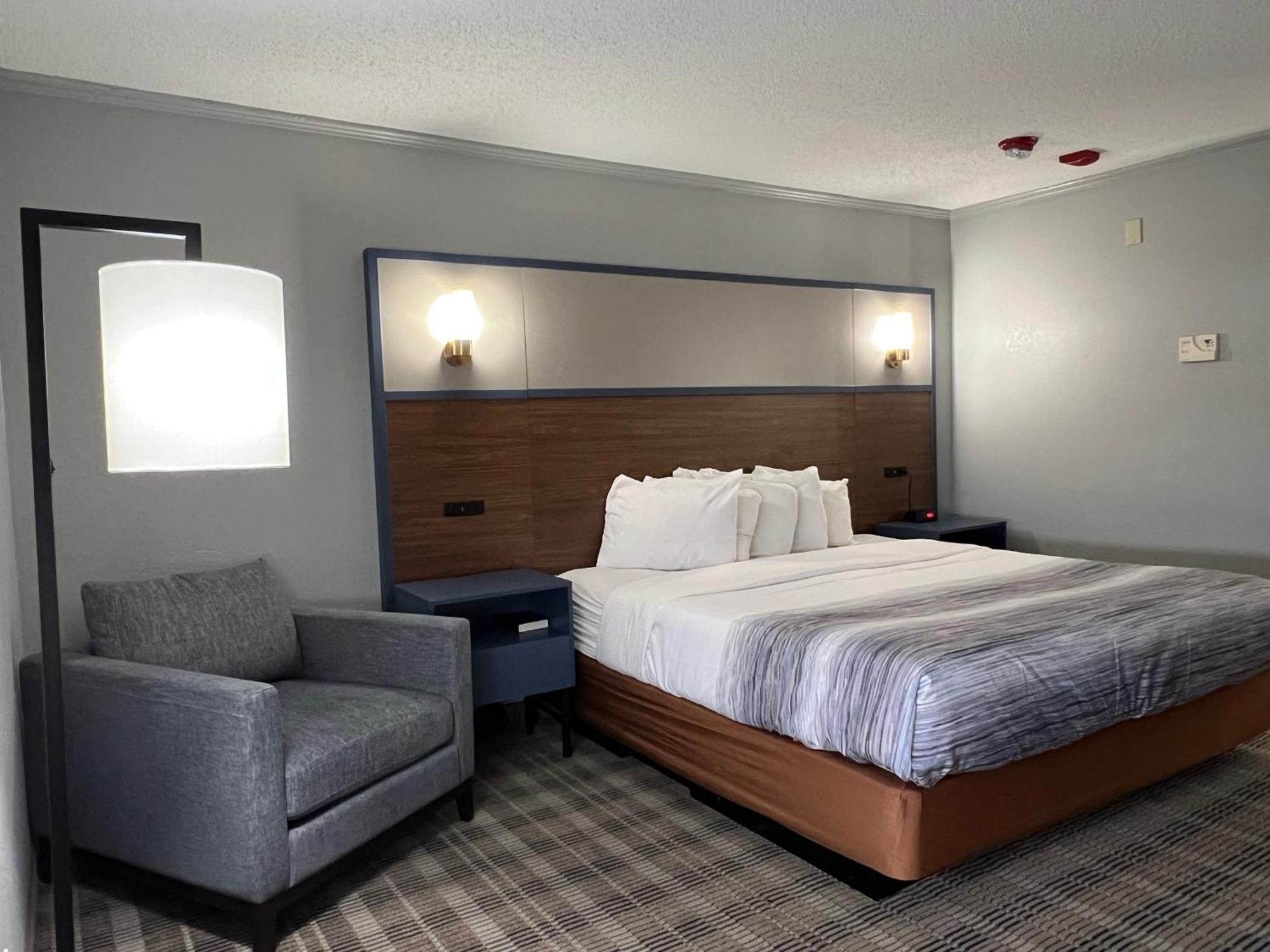 Americinn By Wyndham Glendale Milwaukee Whitefish Bay Экстерьер фото
