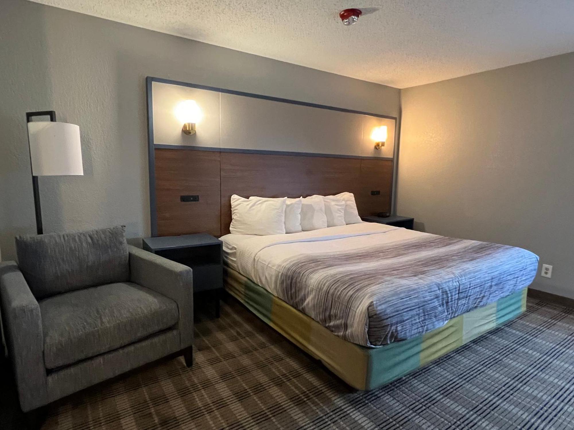 Americinn By Wyndham Glendale Milwaukee Whitefish Bay Экстерьер фото